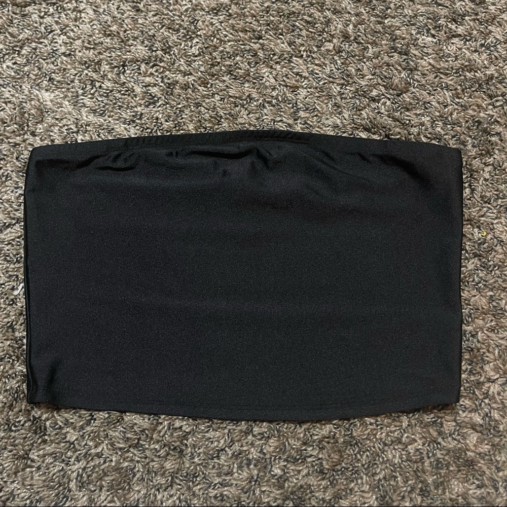 Silky Strapless CropTop
